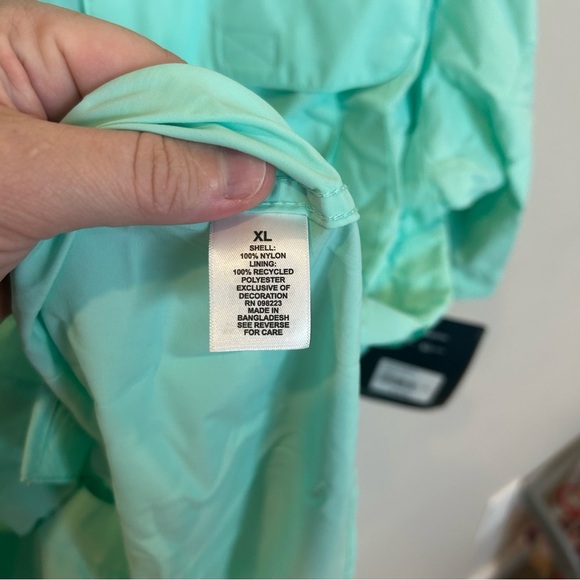 Men’s Magellan Outdoors Short Sleeve Laguna Madre Fishing Shirt, XL, Turquoise - Picture 5 of 6